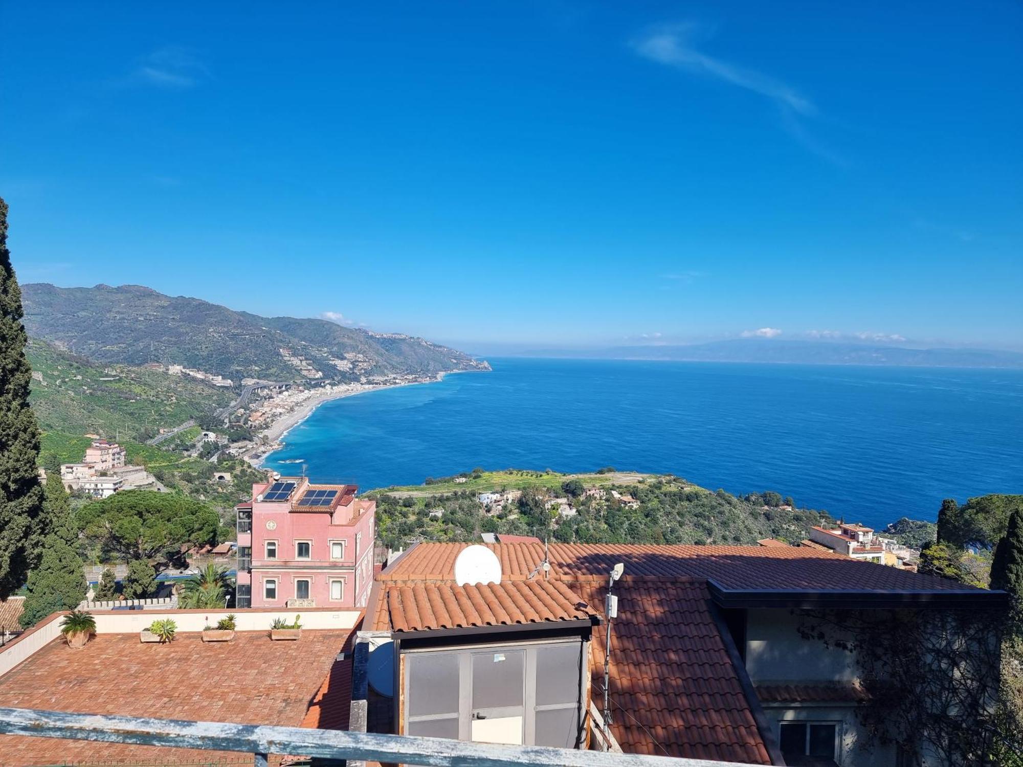 Borgo Di Taormina Apartments By Holiday World Gaggi Dış mekan fotoğraf